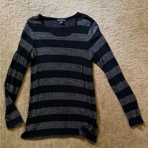 Tribal black and gold striped top. Gold has light colored lurex.